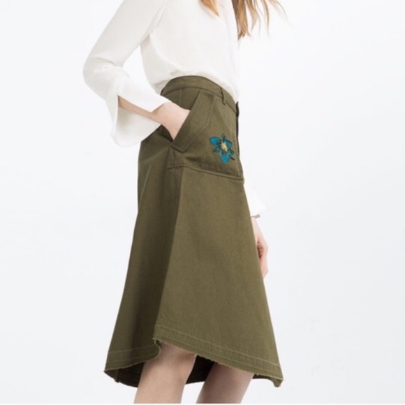 COPY - NWT ZARA OLIVE GREEN SKIRT - Picture 2 of 8